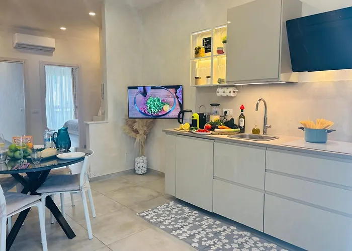 RifReady Apartment con posto auto vicino a AOU Careggi, Meyer, Polo UniFi